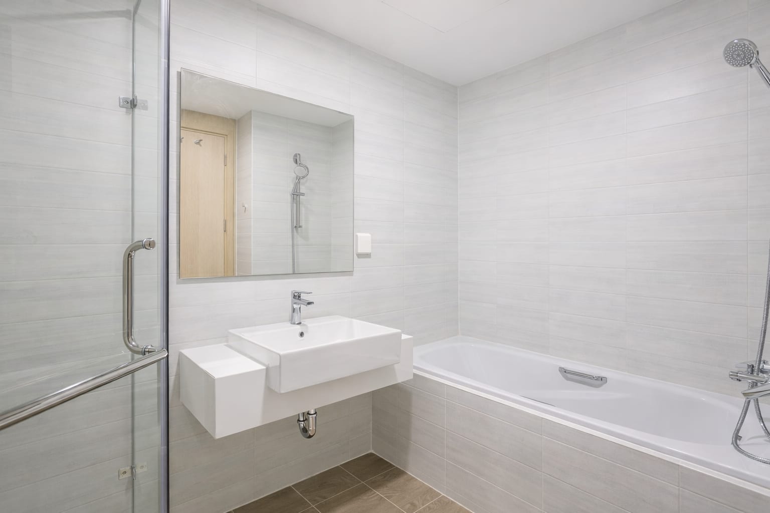 Căn hộ 4 phòng ngủ RiverGate Residence hình 10