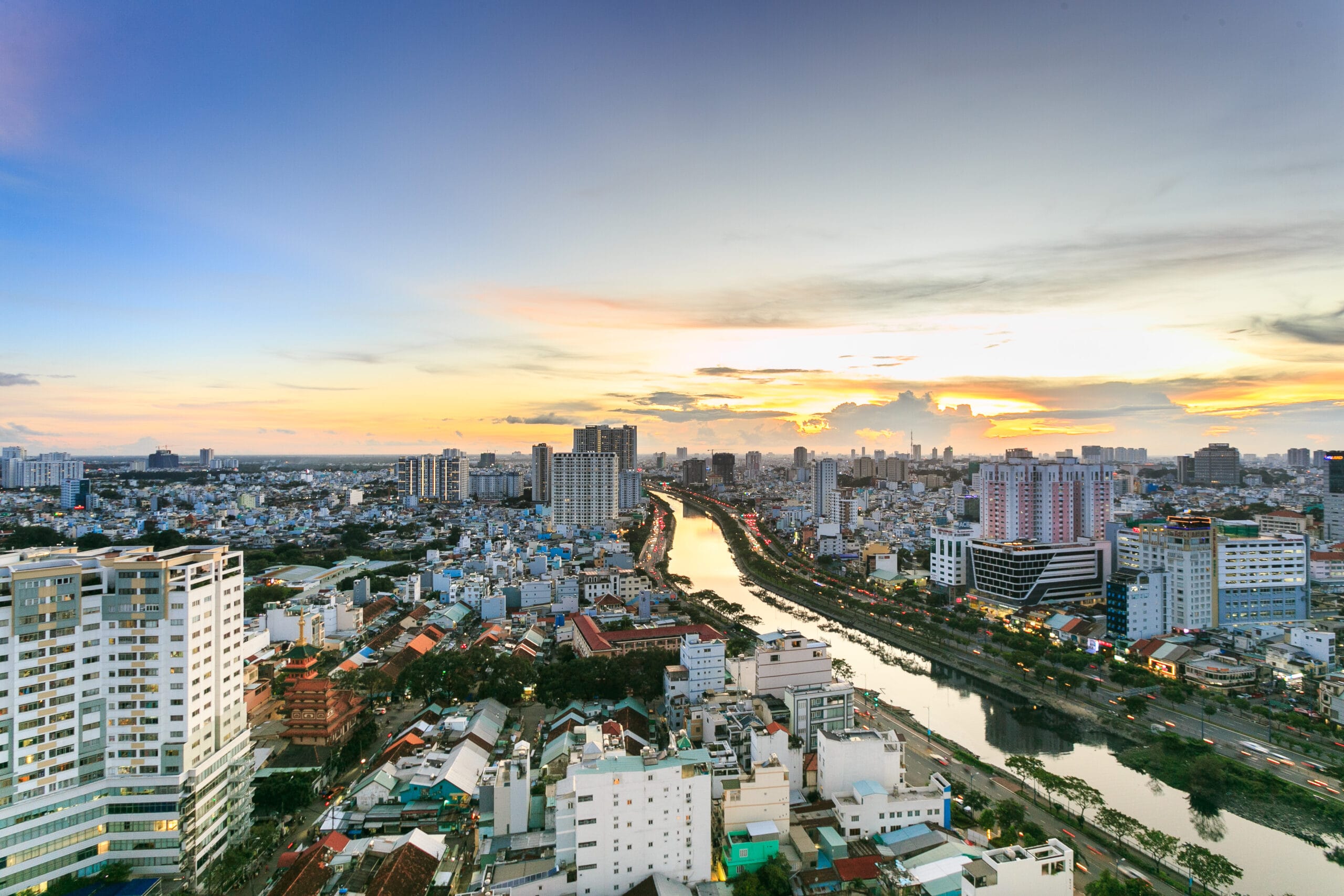 Căn hộ 3 phòng ngủ RiverGate Residence hình 12